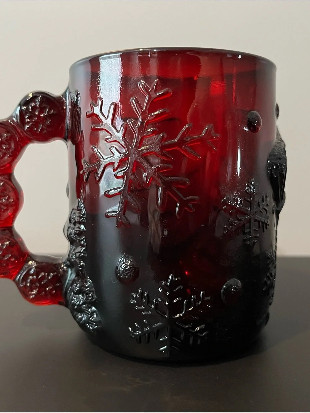 Arcoroc festive red